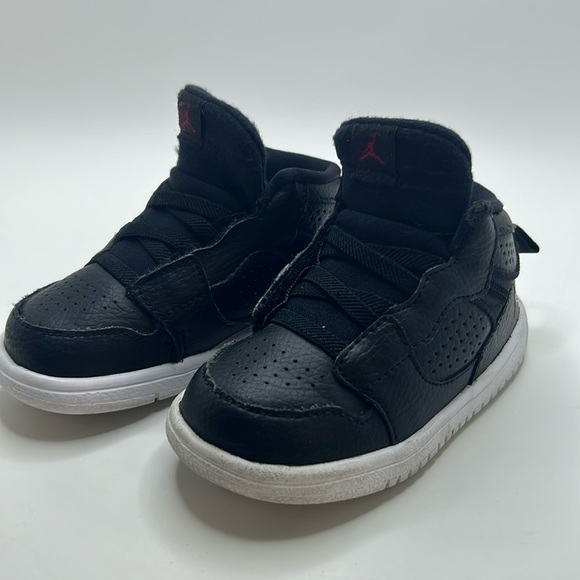 Jordan Nursery Jordan Access Trainer - Black - Size 7 - Picture 1 of 6